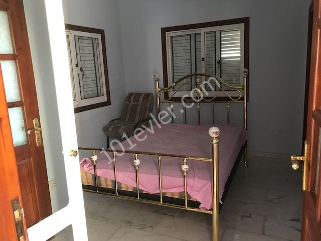 Kyrenia Zeytinlik 3 + 1 Villa Türkische Immobilien ** 