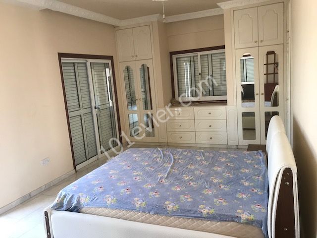 Kyrenia Zeytinlik 3 + 1 Villa Türkische Immobilien ** 