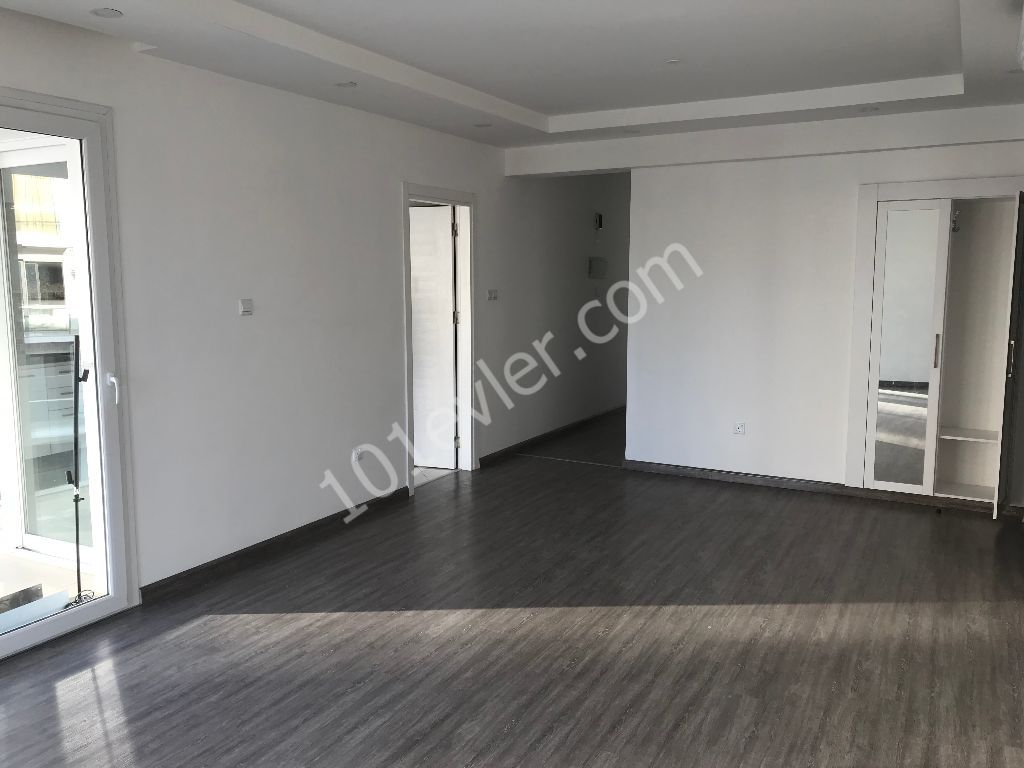 Flat To Rent in Kumsal, Nicosia