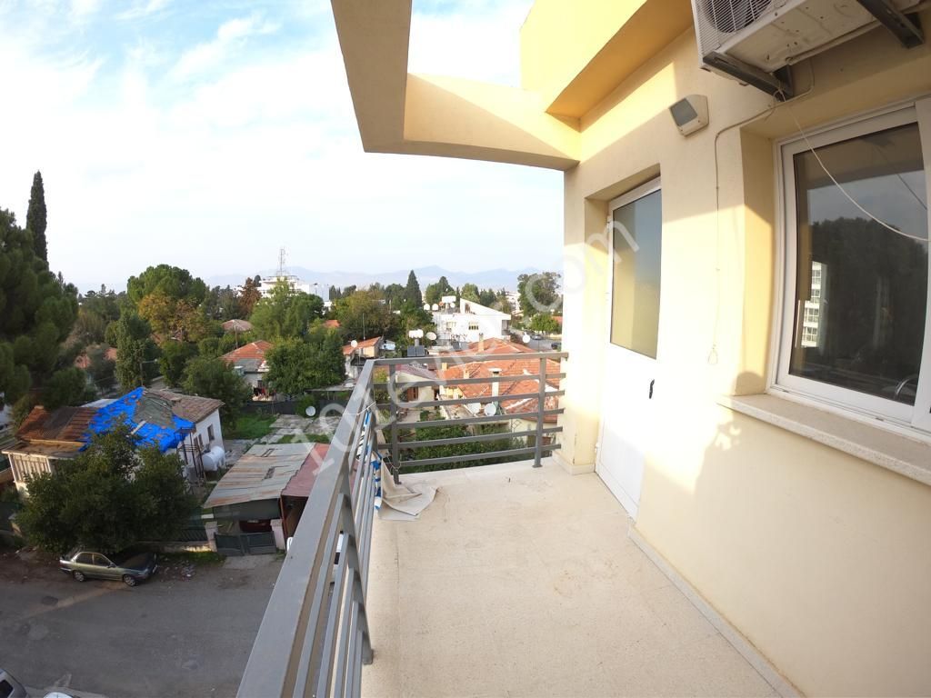 Nicosia Yenişehir 3+1 155 m2 ** 