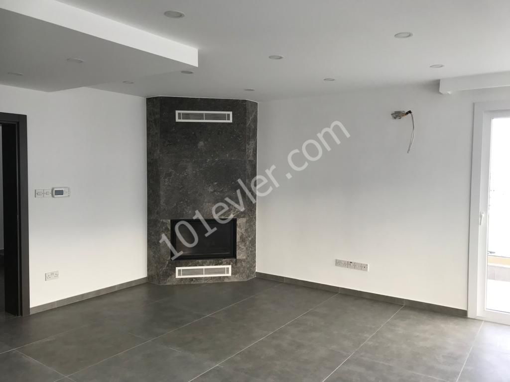 Penthouse For Sale in Girne Merkez, Kyrenia