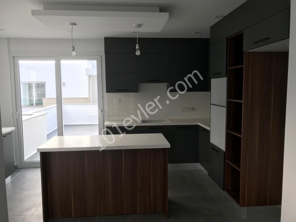 Penthouse For Sale in Girne Merkez, Kyrenia