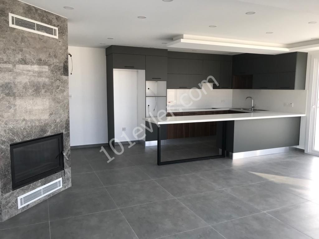 Penthouse For Sale in Girne Merkez, Kyrenia