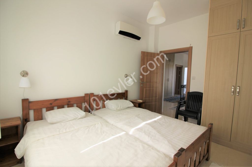 Girne Esentepe Denize Sıfır 3+1 Villa