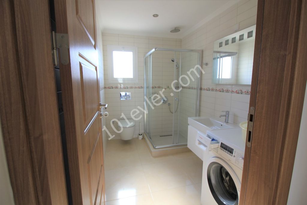 Girne Esentepe Denize Sıfır 3+1 Villa