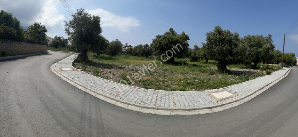 A PLOT OF LAND FOR SALE SUITABLE FOR THE CONSTRUCTION OF A VILLA IN A PERFECT LOCATION IN KYRENIA OZANKOY DEC ** 