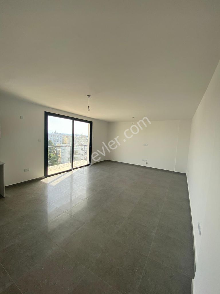 The last apartment with mitered floor in Nicosia is made in Turkey ** 