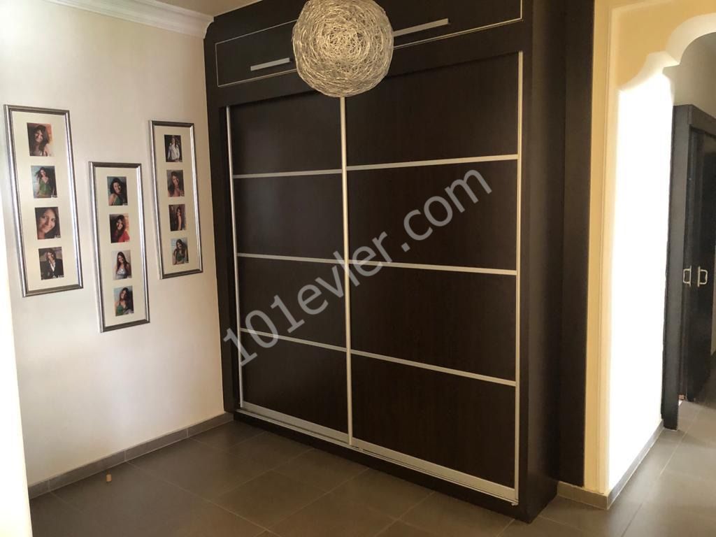 Lefkoşa Köşlüçiftlik  Lüks full eşyalı daire