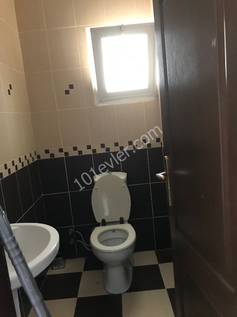 Lefkoşa Gönyeli 3+1 Full Eşyalı 140 m2 Daire