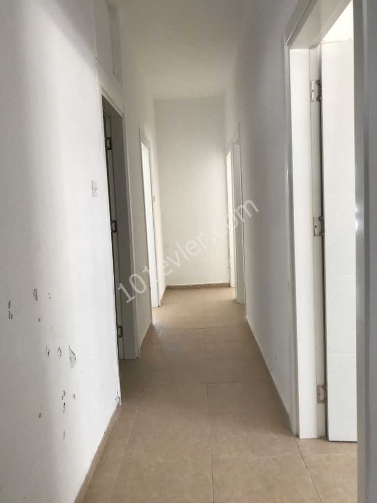 Lefkoşa Gönyeli 3+1 Full Eşyalı 140 m2 Daire