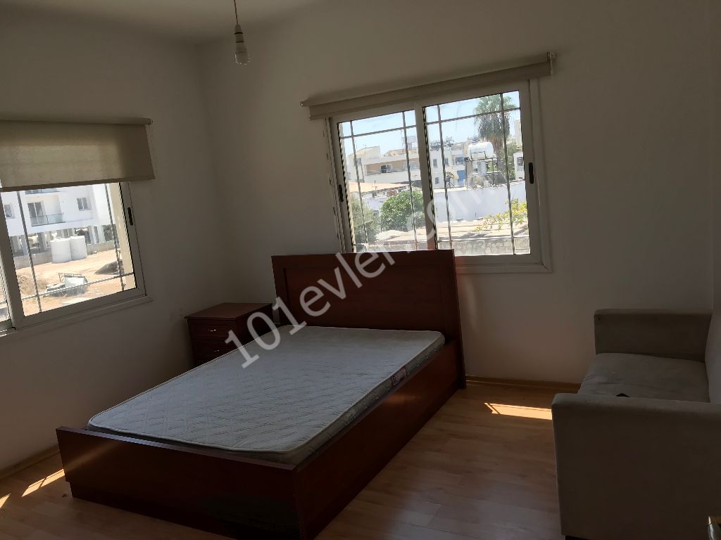 Lefkoşa Gönyeli 3+1 Full Eşyalı 140 m2 Daire