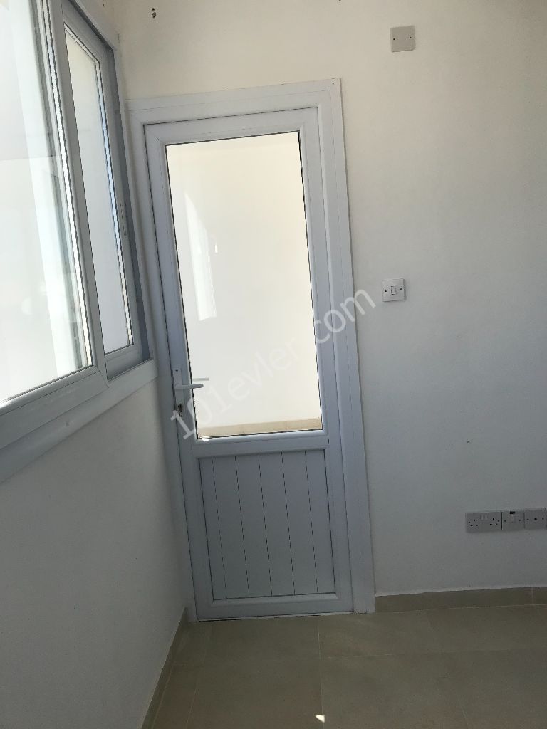 Lefkoşa gönyeli 2+1 DAİRE 34500 STG