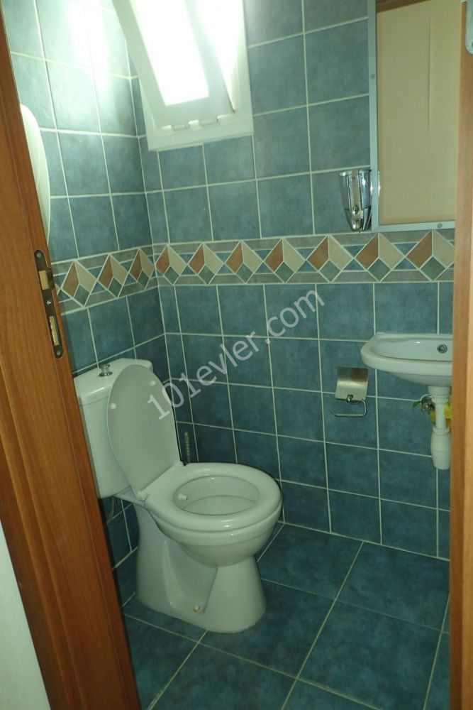 Girne Merkez  3+1 Türk koçanlı Eşyalı Daire Patelena sitesi