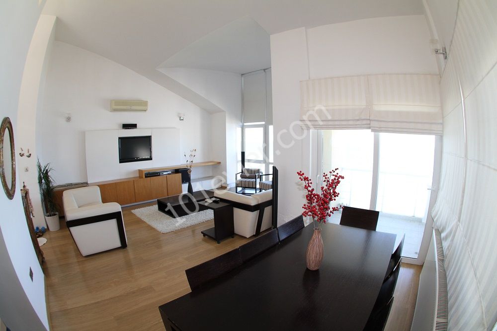 Girne Merkez Denize Sıfır Pilatinyum Sitesi Penthouse 4+1