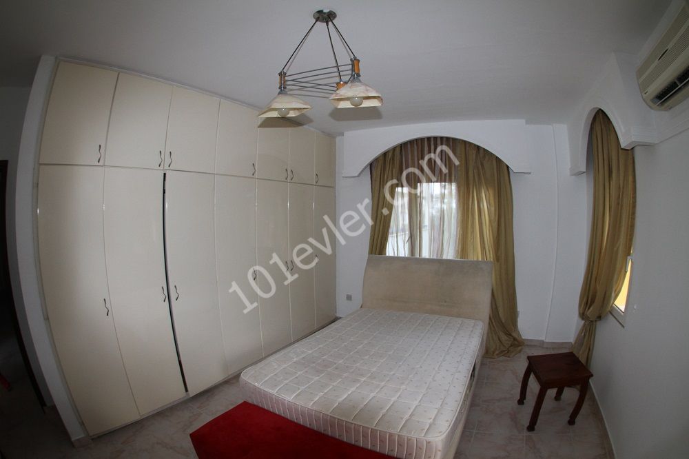 Girne merkez  220 m2 daire 