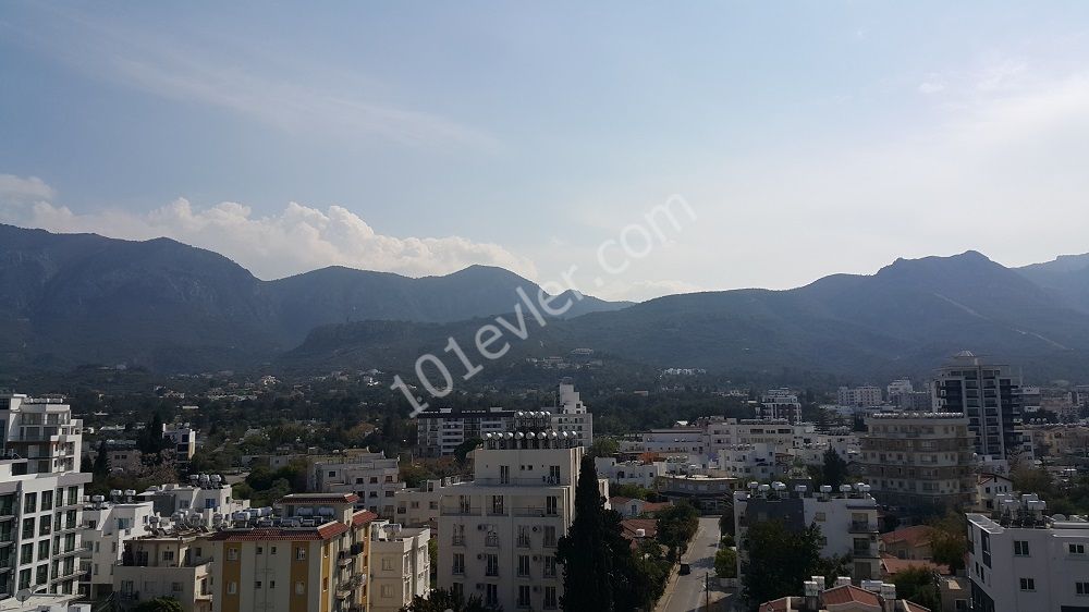 Girne center penthouse for sale ( 3 + 1 )        Пентхаус в центре Гирне ( 3 + 1 ) продажа