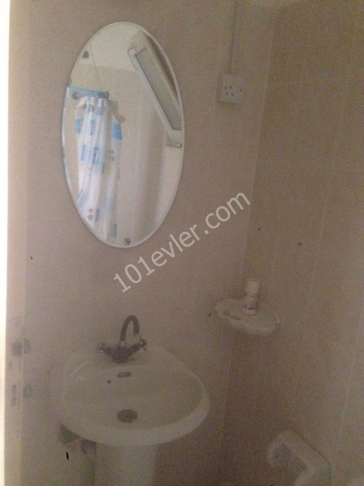 Flat To Rent in Girne Merkez, Kyrenia