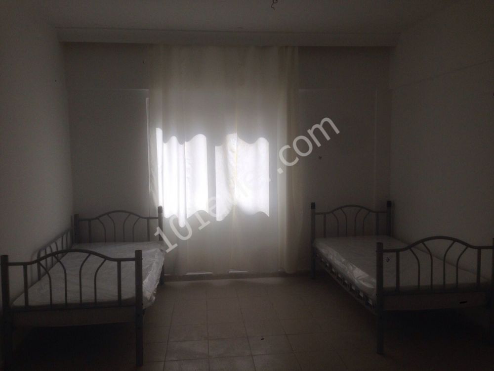 Flat To Rent in Girne Merkez, Kyrenia