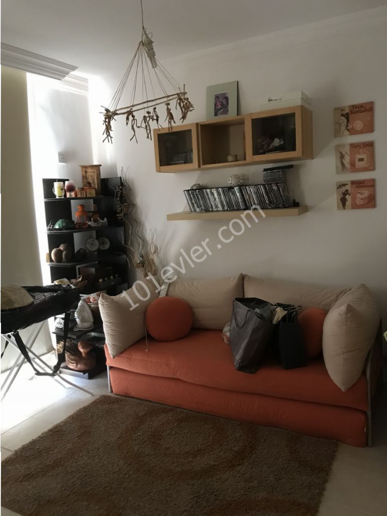 Penthouse To Rent in Girne Merkez, Kyrenia