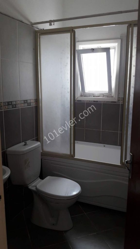 Flat To Rent in Girne Merkez, Kyrenia