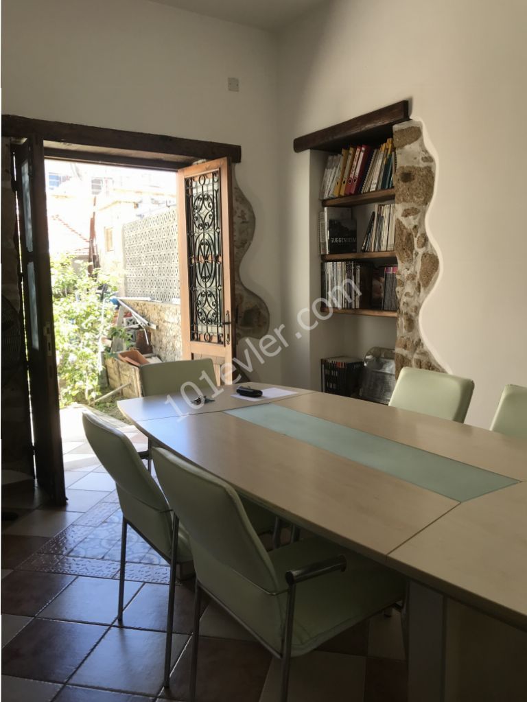 Villa For Sale in Girne Merkez, Kyrenia