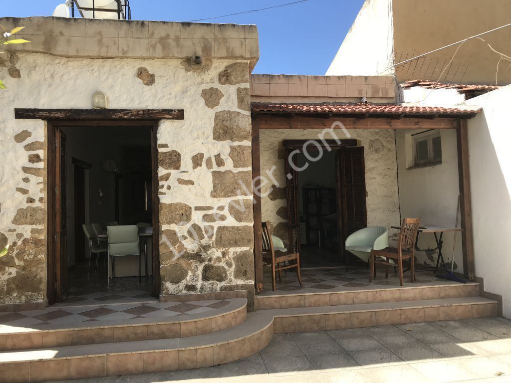 Villa For Sale in Girne Merkez, Kyrenia