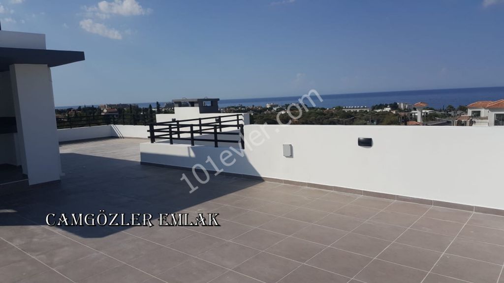 Girne Alsancak 3+1 Villa Yüzme Havuzlu Deniz Manzaralı