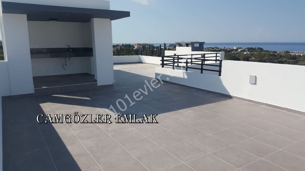 Girne Alsancak 3+1 Villa Yüzme Havuzlu Deniz Manzaralı