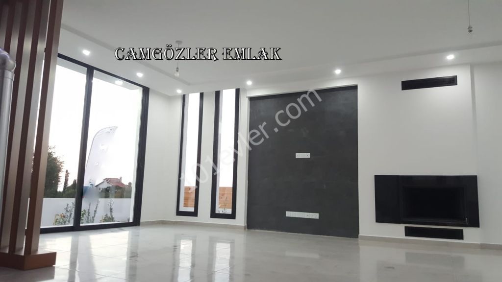 Girne Alsancak 3+1 Villa Yüzme Havuzlu Deniz Manzaralı