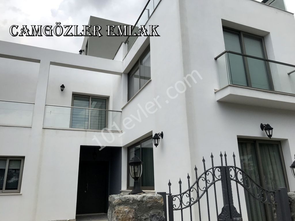 Girne Alsancak 3+1 Villa 