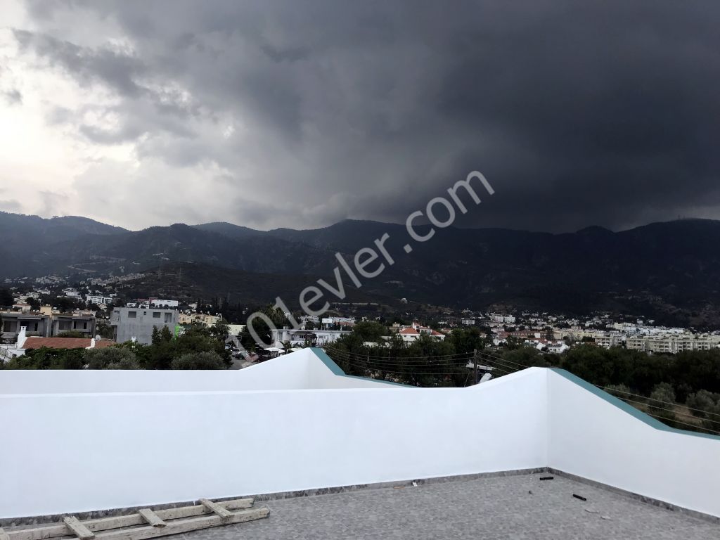 Flat For Sale in Alsancak, Kyrenia