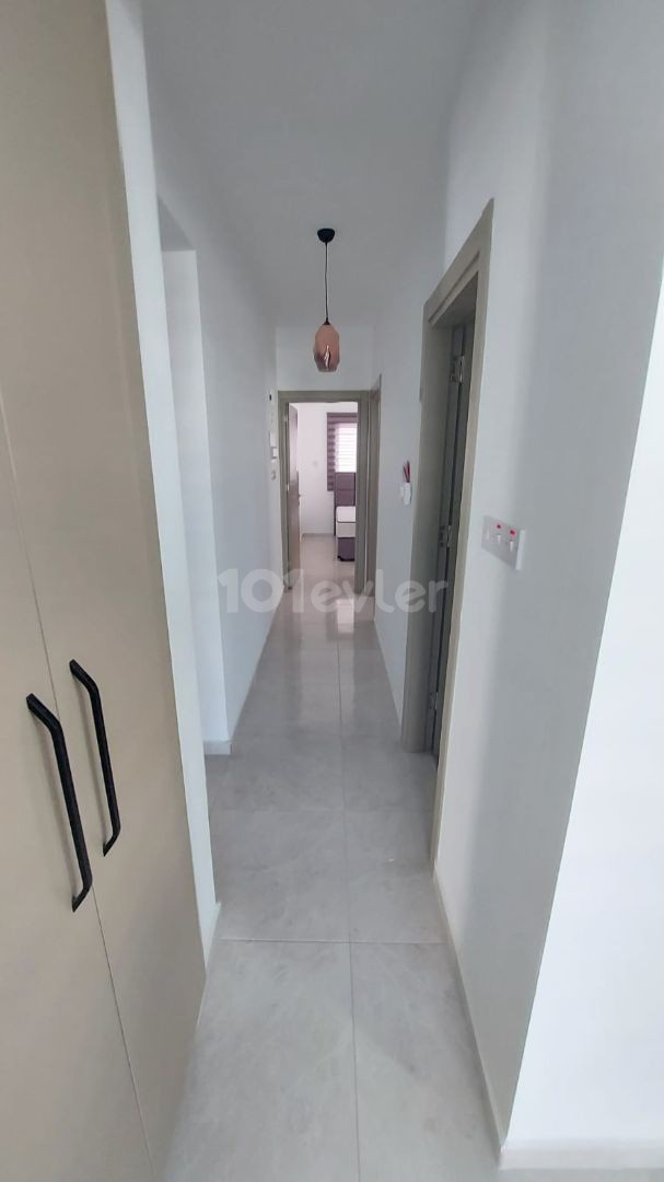 Girne Merkezde 2+1 Eşyalı Kiralık Daire