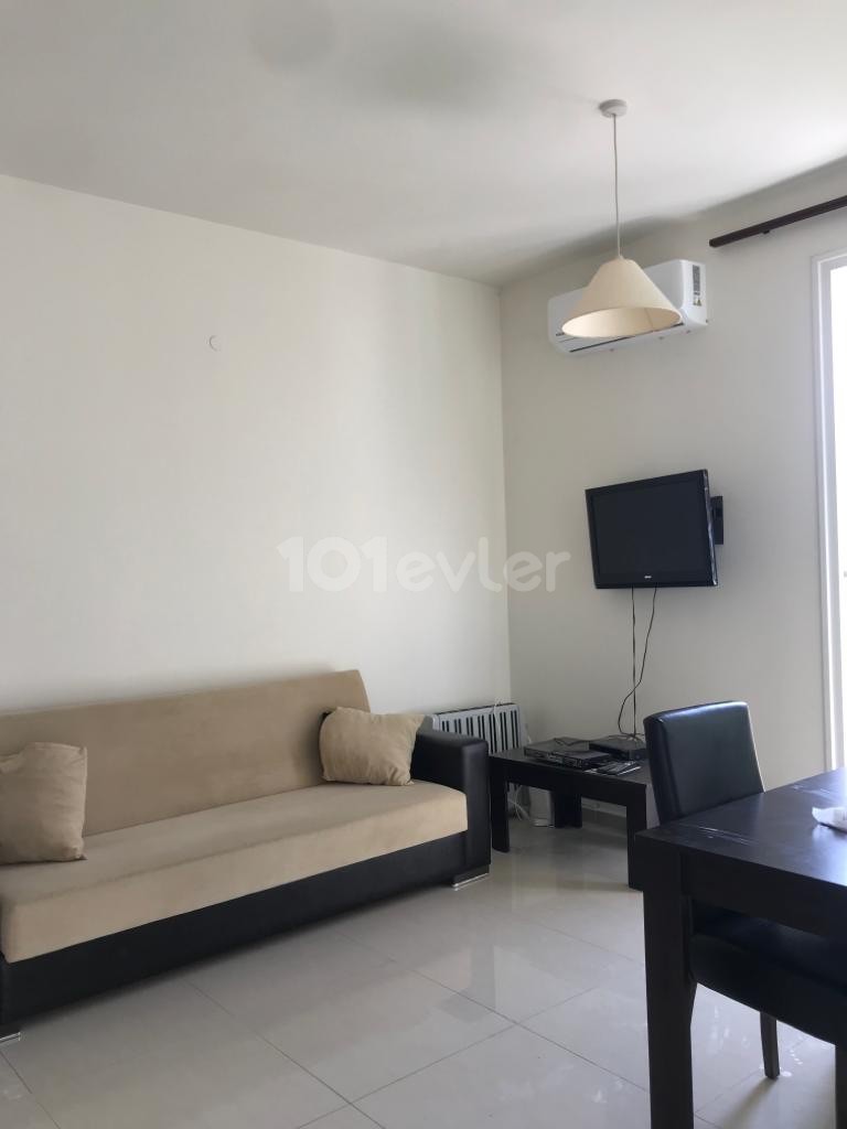 Girne Alsancak'ta harika manzaralı kiralık 1+1