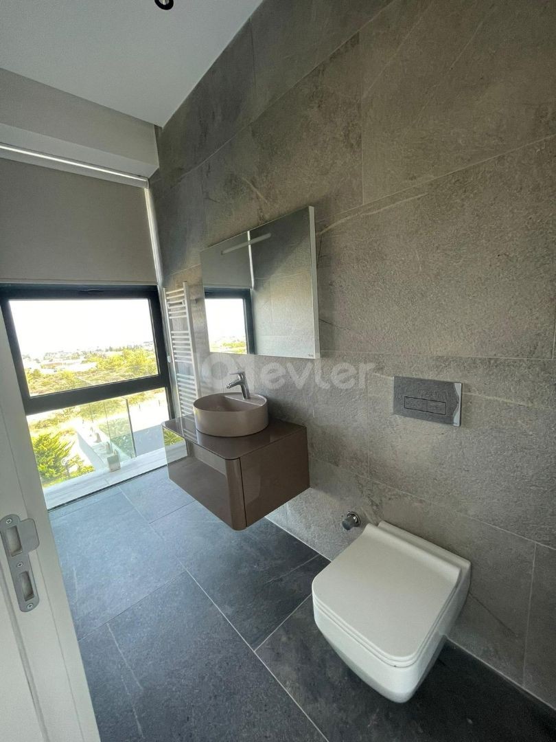 Çatalköy Kiralık Lüks Havuzlu 4+1 villa