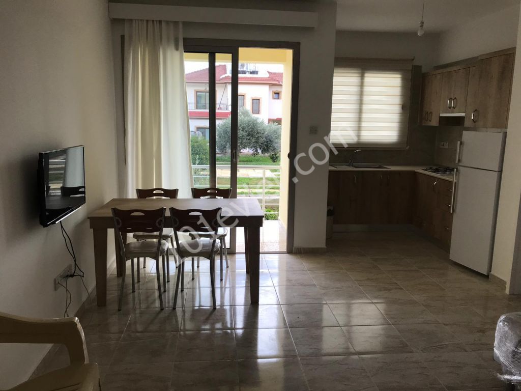  Lefkoşa Küçük Kaymaklı for rent, close to bus stops, full new furnished, luxury studio, 1 + 1, 2 + 1, 3 + 1 apartment rooms (it can be contain discount), One year , 6 month and 3 month payment forms if the phone is not working you can contact with wahatsapp Phone: 05338732925