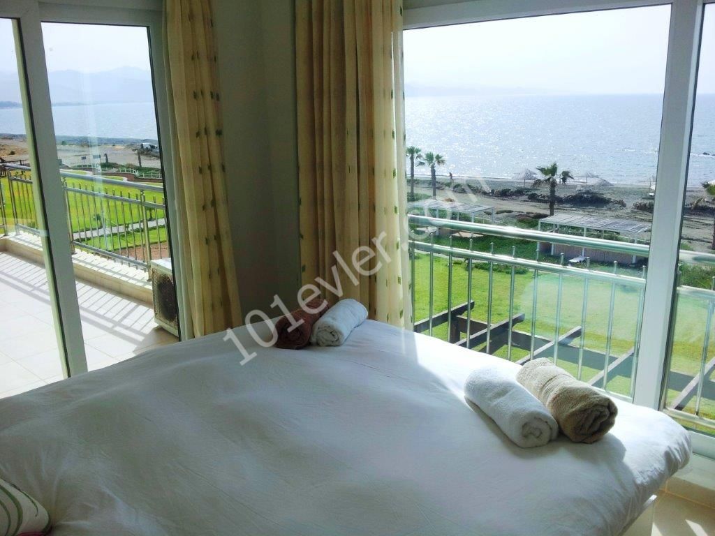 Sea front 2 bedroom Penthouse in Guzelyurt