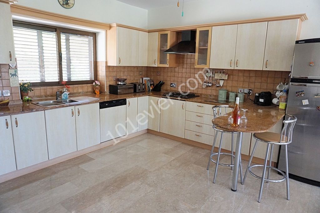 Özel Havuzlu 3+1 Bungalow * Müstakil Türk Koçan