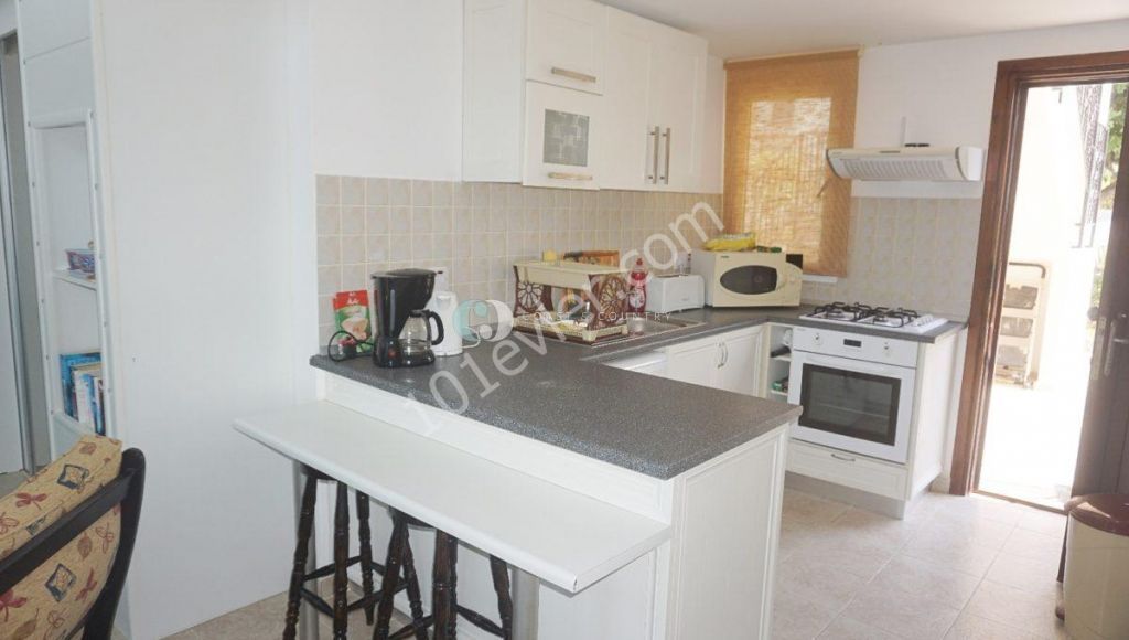 2 Bedroom Garden Apartment on Peaceful Complex