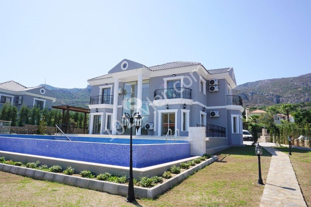 Mühteşem Özel Havuzlu Yeni Villa - Bellapais