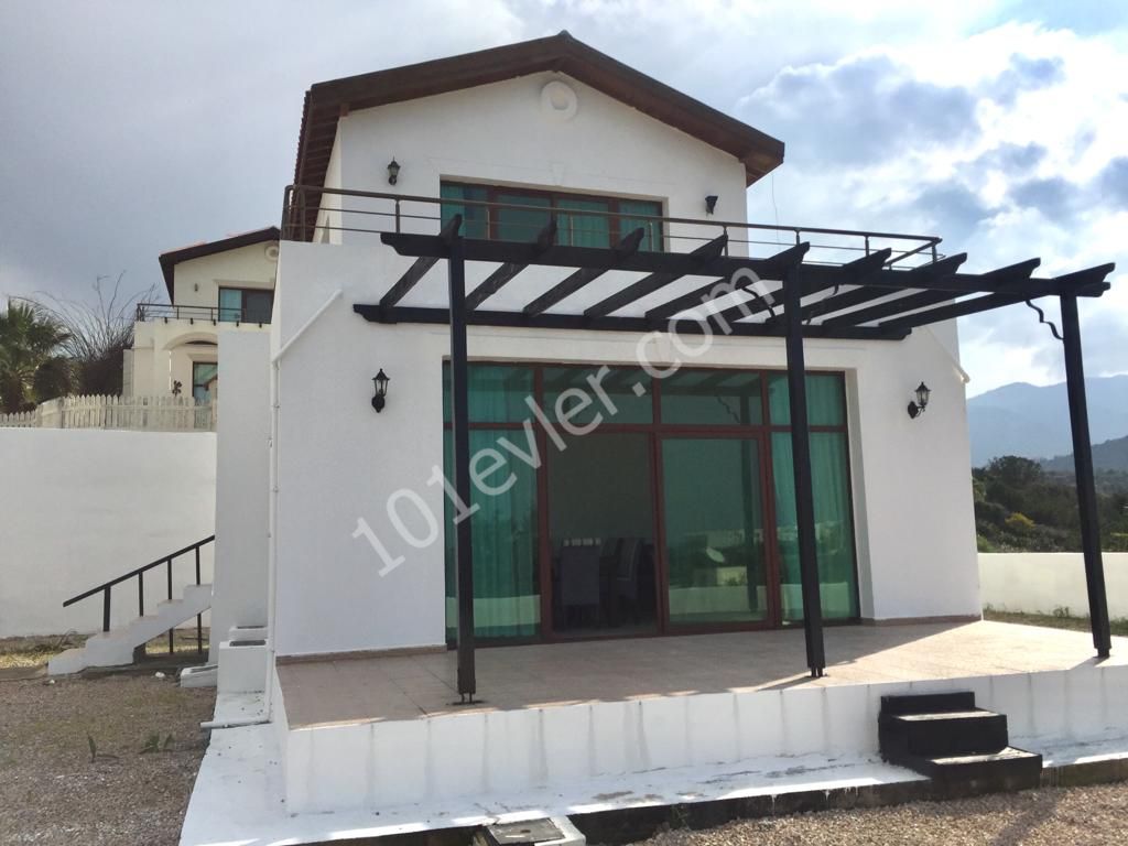 Mühteşem Full Eşyalı Villa - denize 200m mesafesinde