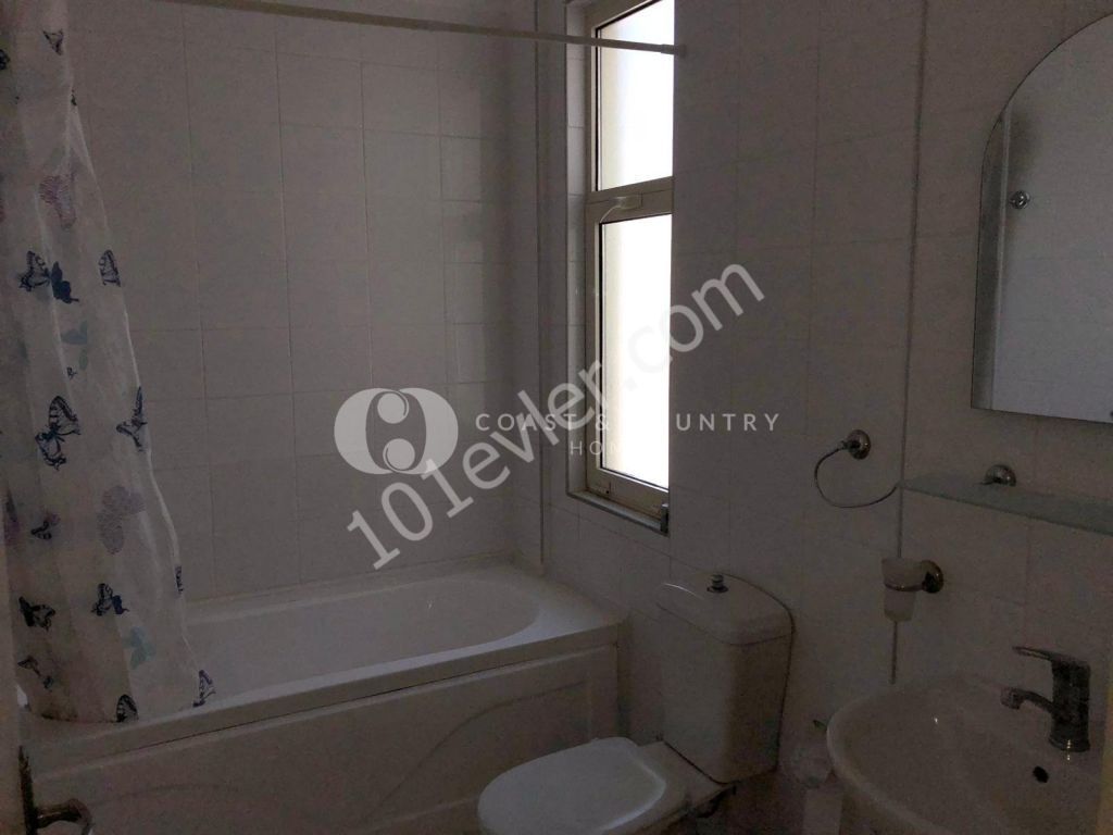 2+1 ful eşyalı, deniz manzaralı penthouse. Esentepe bölgesi