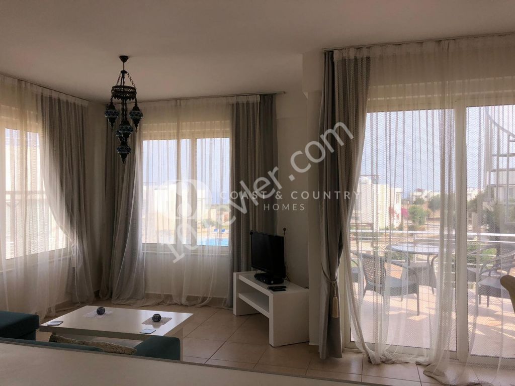 2+1 ful eşyalı, deniz manzaralı penthouse. Esentepe bölgesi