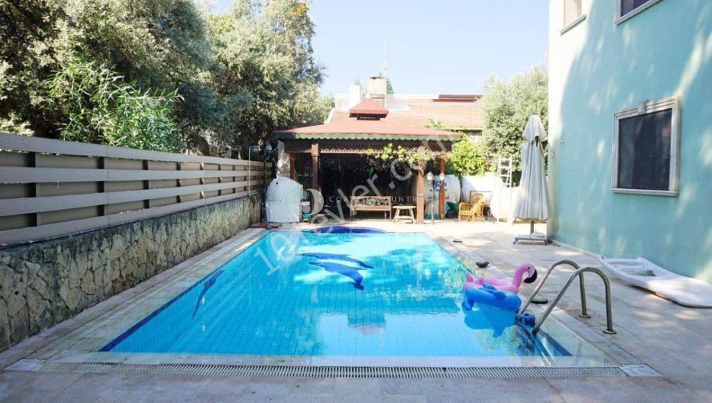 Villa Kaufen in Yukarı Girne, Kyrenia