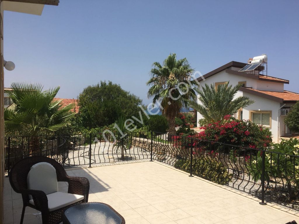 Fully Furnished 3 bedroom Garden Apartment- Sole Agent