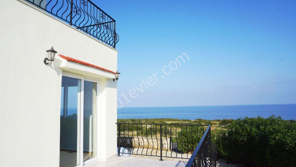 4 Bedroom Frontline Villa Resale *Just Steps To The Sea