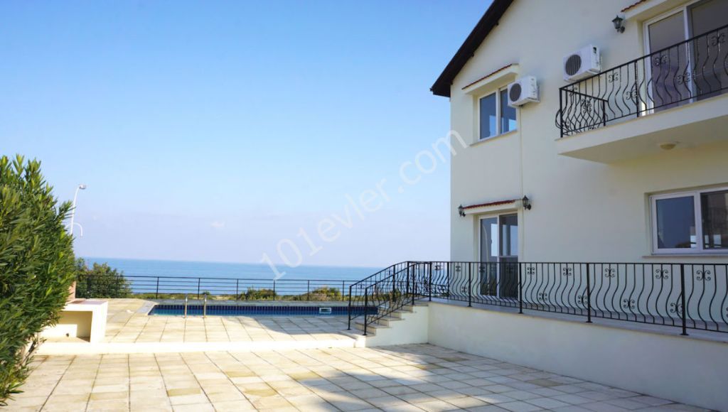 4 Bedroom Frontline Villa Resale *Just Steps To The Sea