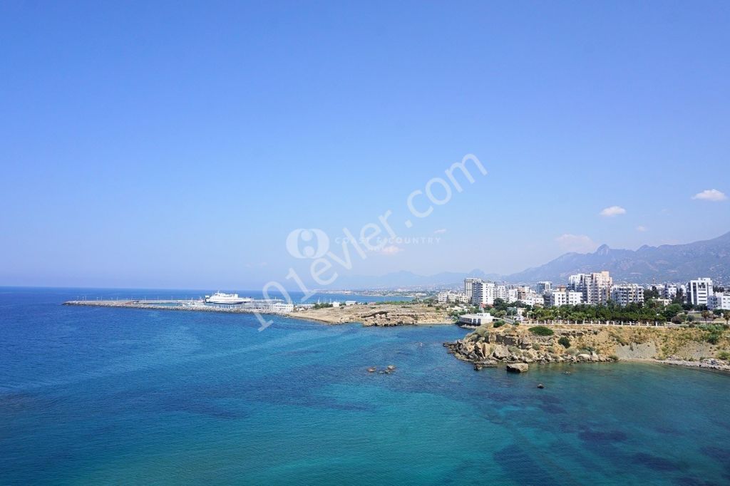 پنت هاوس برای فروش in Girne Merkez, گیرنه