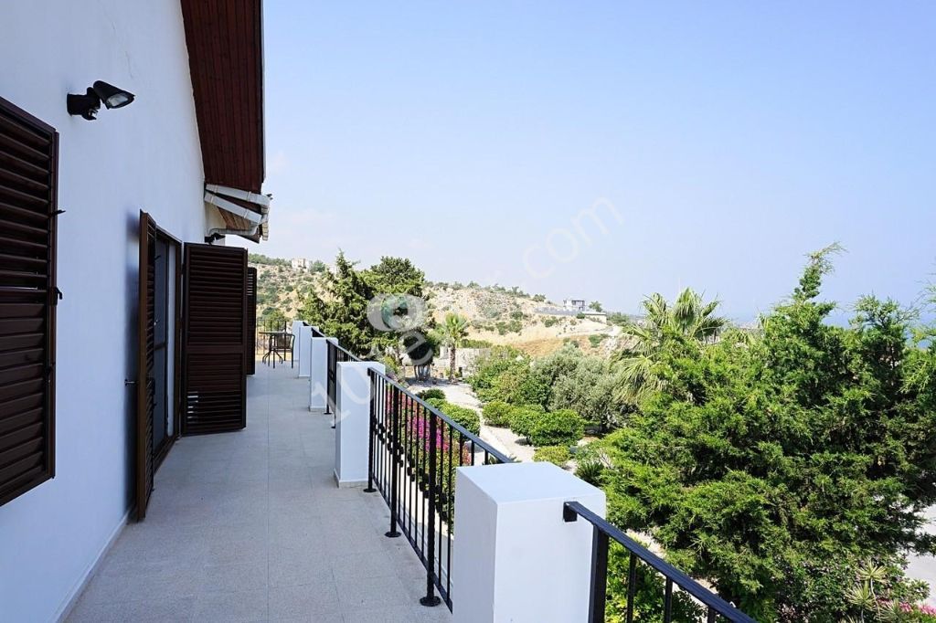 Prestigious Resale Villa with Private Swimming Pool