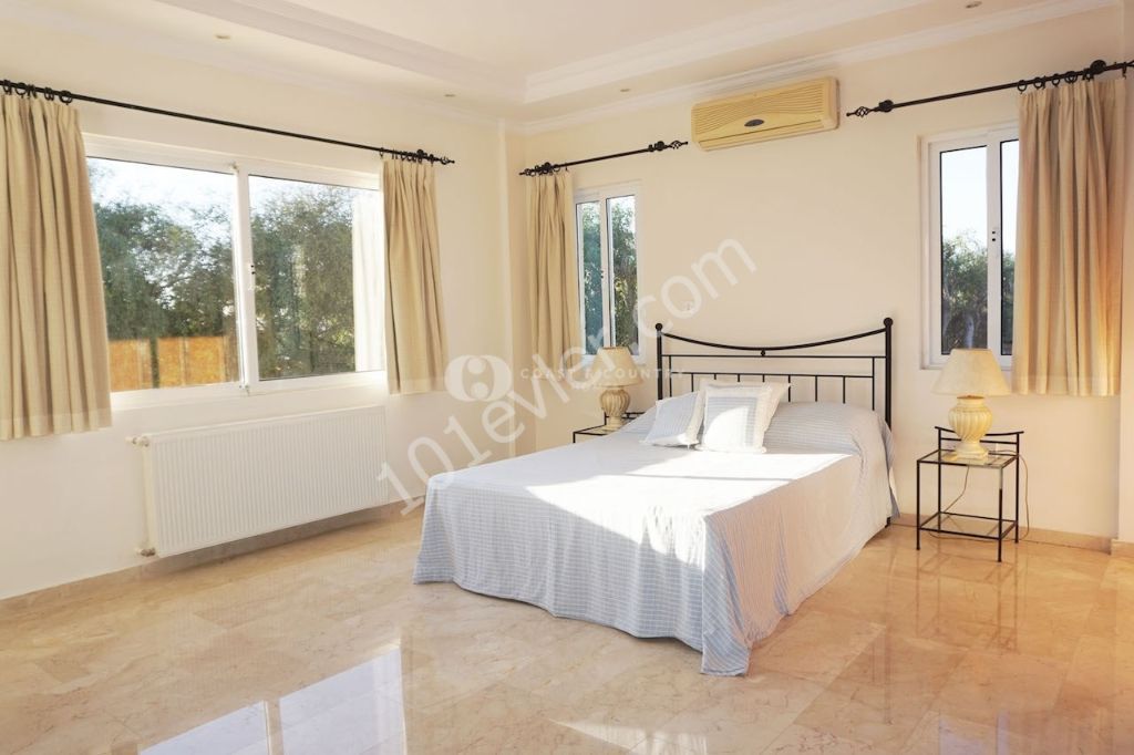 Mükemmel 3+1 Bellapais Bungalow * Özel havuz ve bahçe