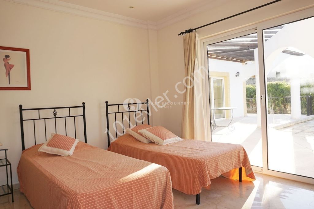 Mükemmel 3+1 Bellapais Bungalow * Özel havuz ve bahçe